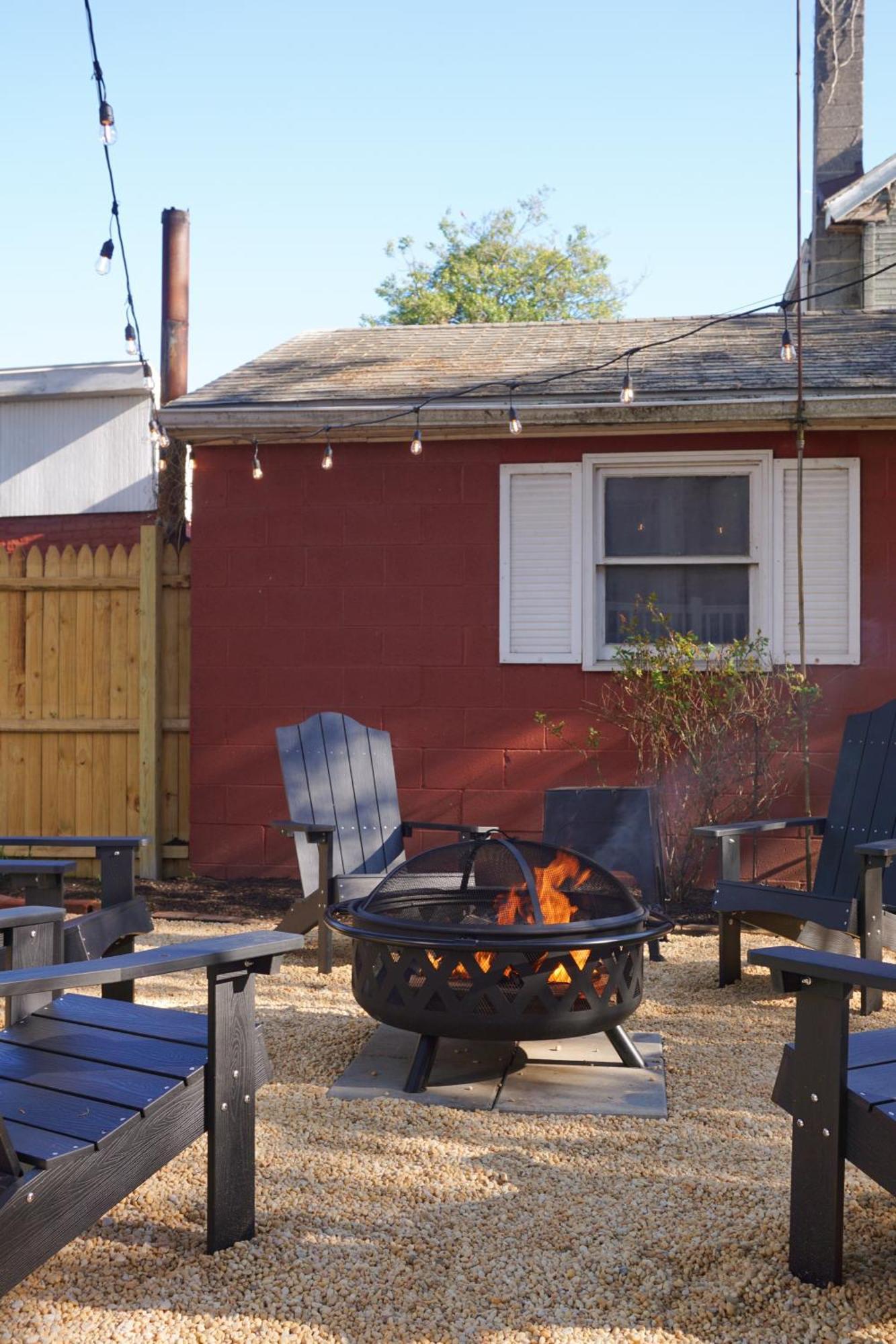Near Hershey, Entire House With Fire Pit, Game * Middletown (Dauphin County)